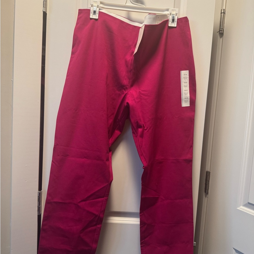 a new day Women's Cropped Pants in Fuchsia